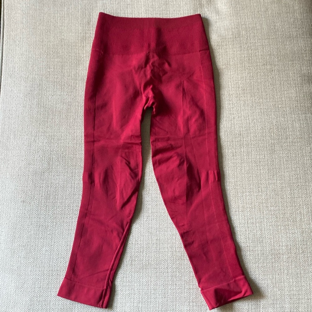 Red capri leggings